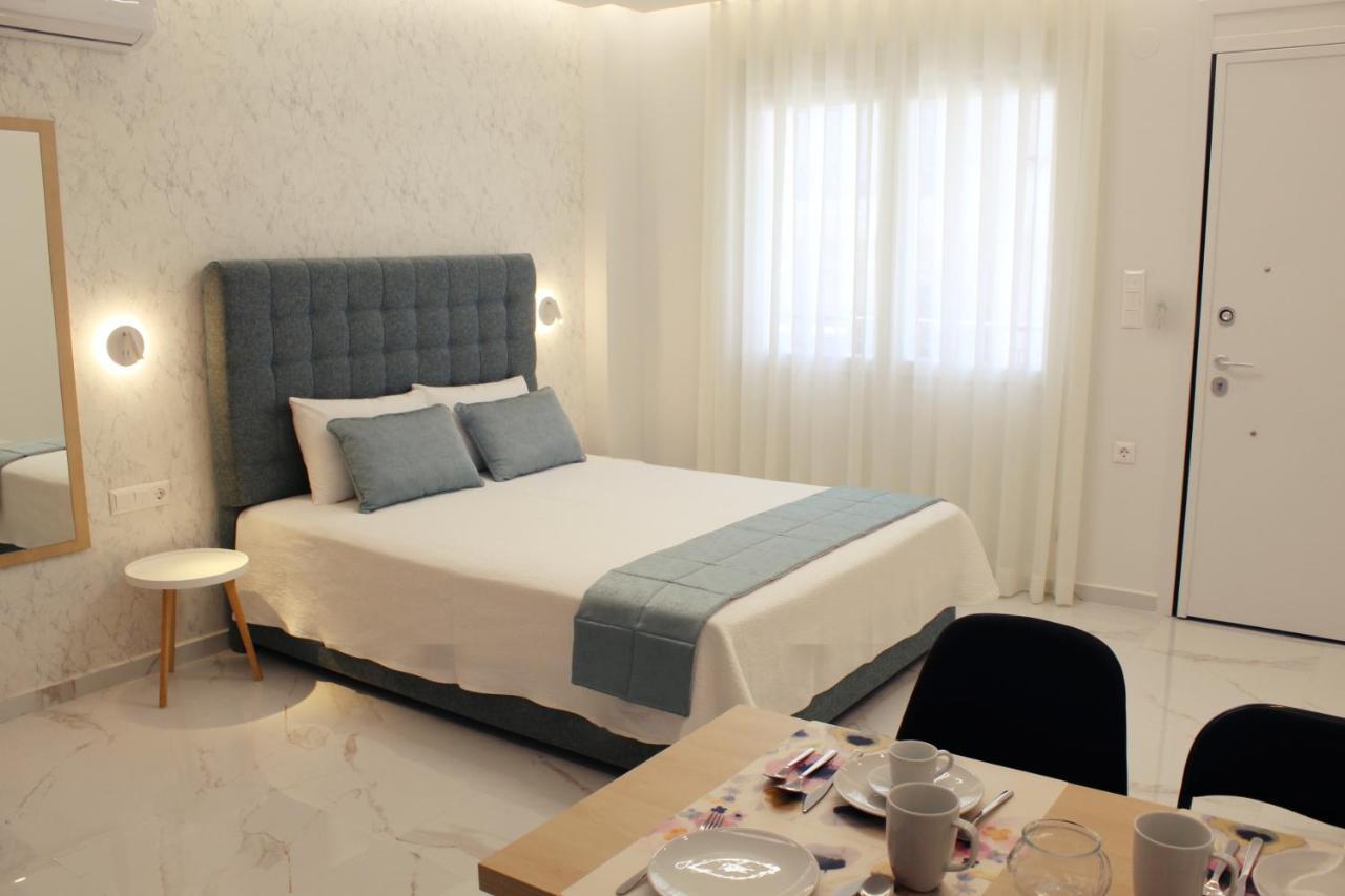 Saan Luxury Living Apartment Nea Kallikrateia Bagian luar foto