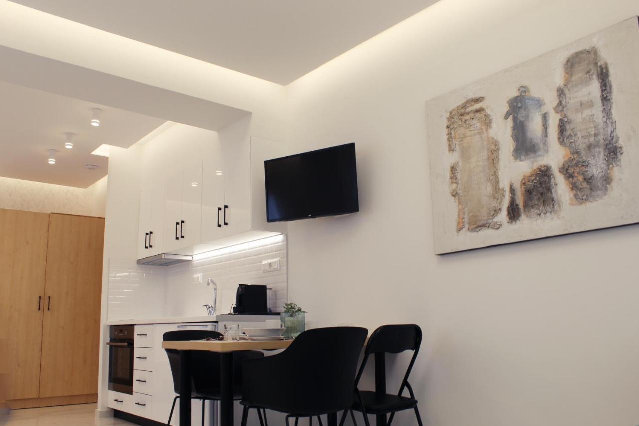 Saan Luxury Living Apartment Nea Kallikrateia Bagian luar foto