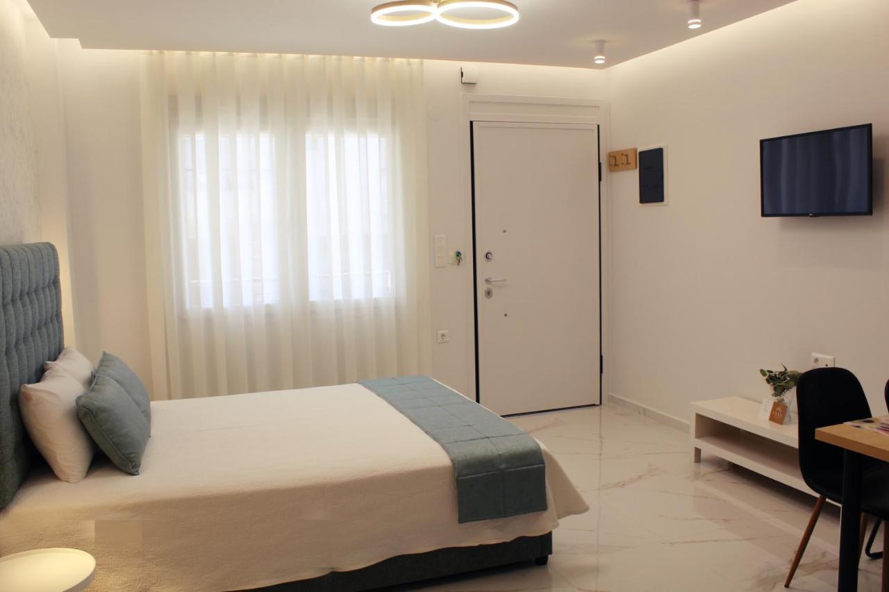 Saan Luxury Living Apartment Nea Kallikrateia Bagian luar foto